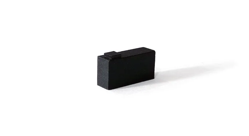 Ceramic UHF On-Metal RFID Tag CR400 (10 × 5 × 3 mm)