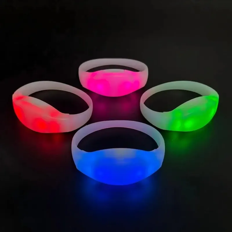 Remote-Controlled LED Wristband IDTS-LWB15R (Silicone, DMX, 10 Zones)